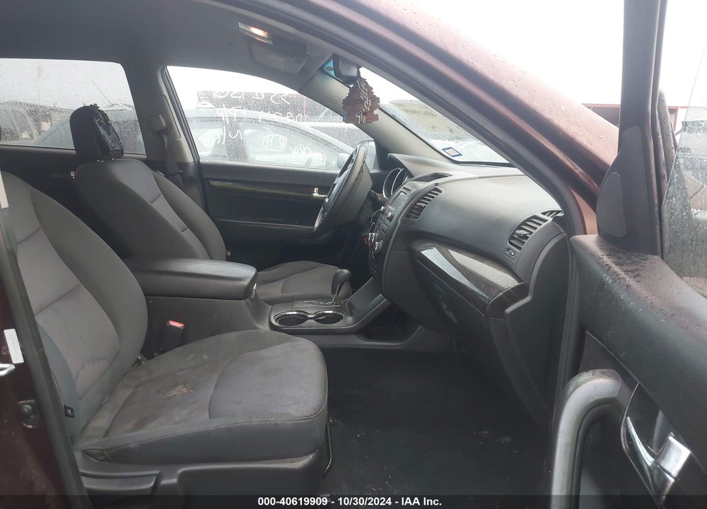 2013 KIA SORENTO LX VIN: 5XYKT3A66DG352956