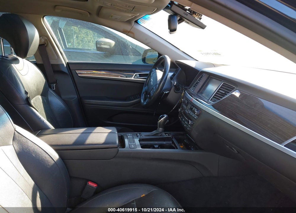 2016 HYUNDAI GENESIS 3.8 VIN: KMHGN4JE8GU143682