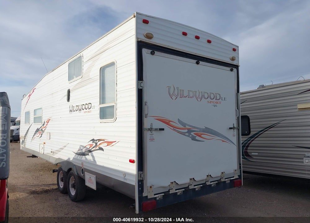 2010 FORREST RIVER WILDWOOD TOY HAULER VIN: 4X4TWTE27AR339787