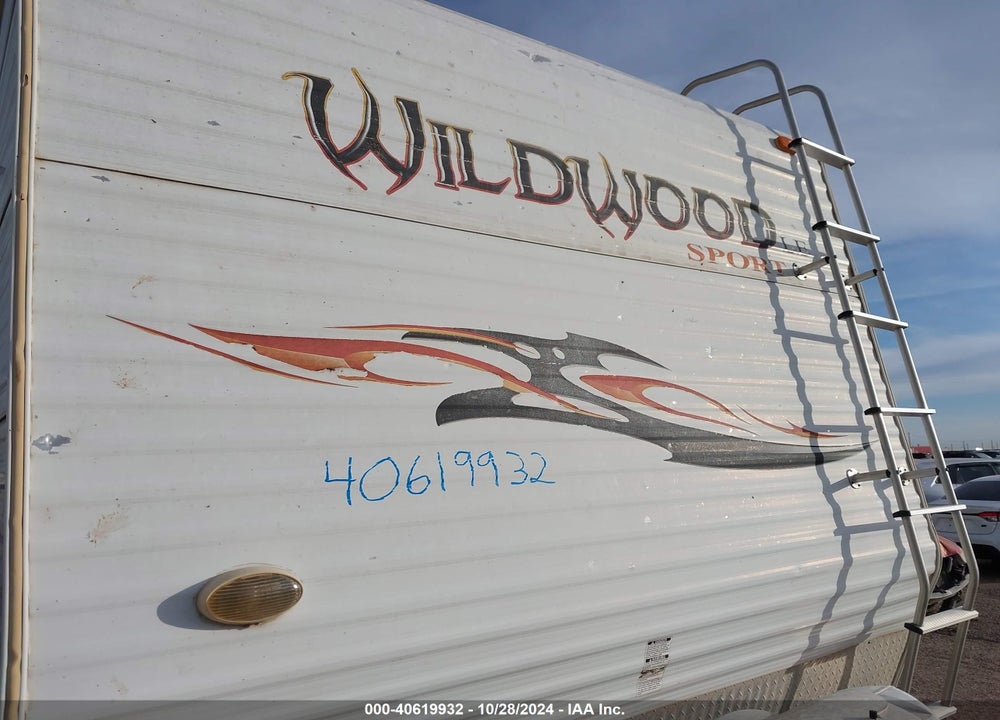 2010 FORREST RIVER WILDWOOD TOY HAULER VIN: 4X4TWTE27AR339787