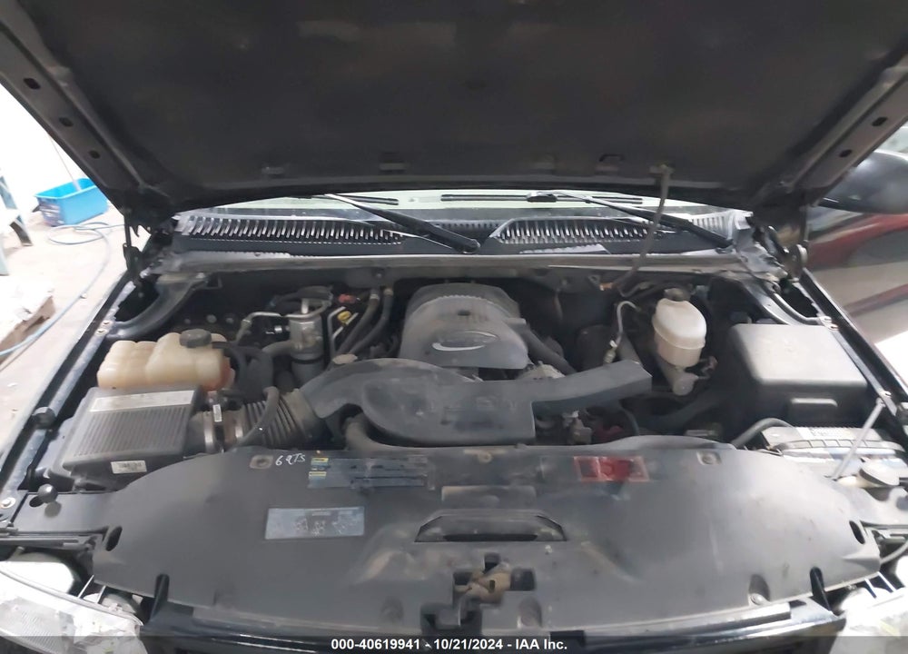 2005 CHEVROLET TAHOE Z71 VIN: 1GNEK13T45R112158