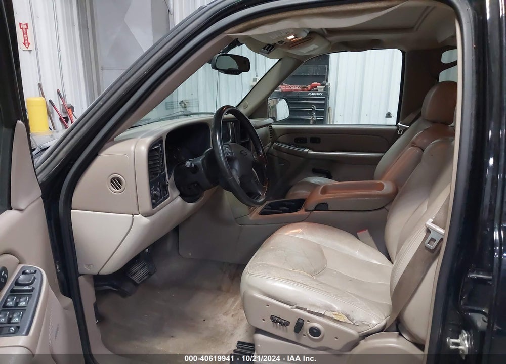 2005 CHEVROLET TAHOE Z71 VIN: 1GNEK13T45R112158