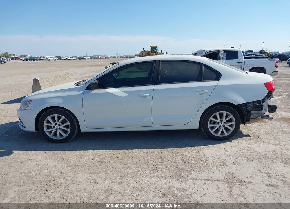 2015 VOLKSWAGEN JETTA 1.8T SE VIN: 3VWD17AJ0FM269956