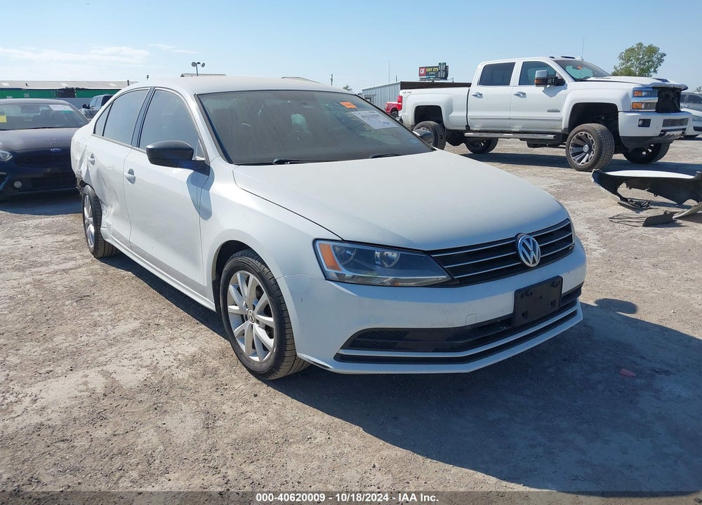 2015 VOLKSWAGEN JETTA 1.8T SE VIN: 3VWD17AJ0FM269956