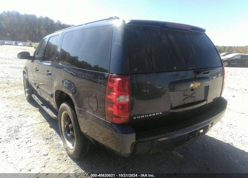 2007 CHEVROLET SUBURBAN 1500 LT VIN: 3GNFC16057G193922