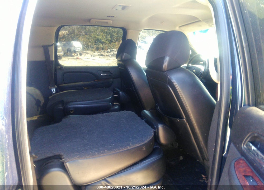 2007 CHEVROLET SUBURBAN 1500 LT VIN: 3GNFC16057G193922