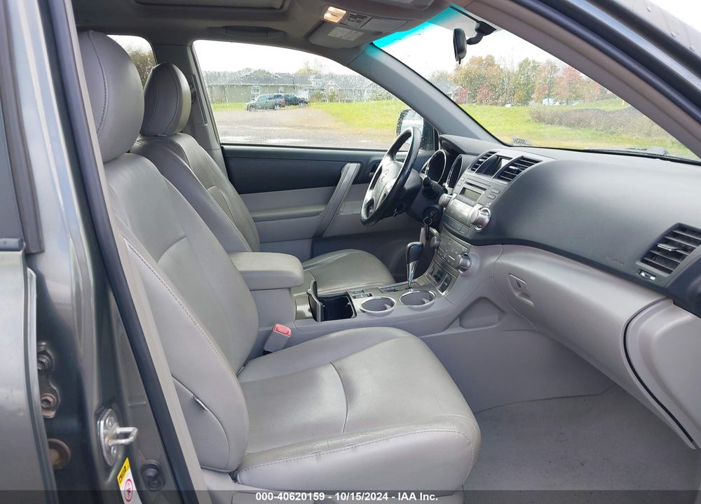 2010 TOYOTA HIGHLANDER SE VIN: 5TDJK3EH2AS011613