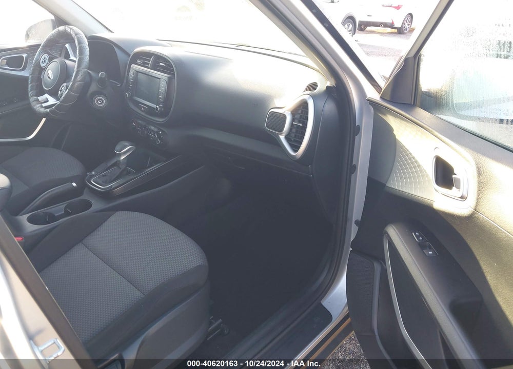 2020 KIA SOUL LX VIN: KNDJ23AU6L7099033