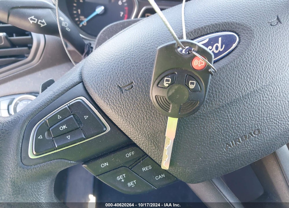 2017 FORD ESCAPE SE VIN: 1FMCU0GD5HUC12192