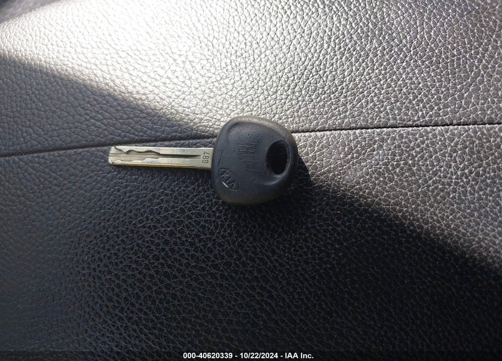 2012 KIA SORENTO LX VIN: 5XYKTDA68CG214095