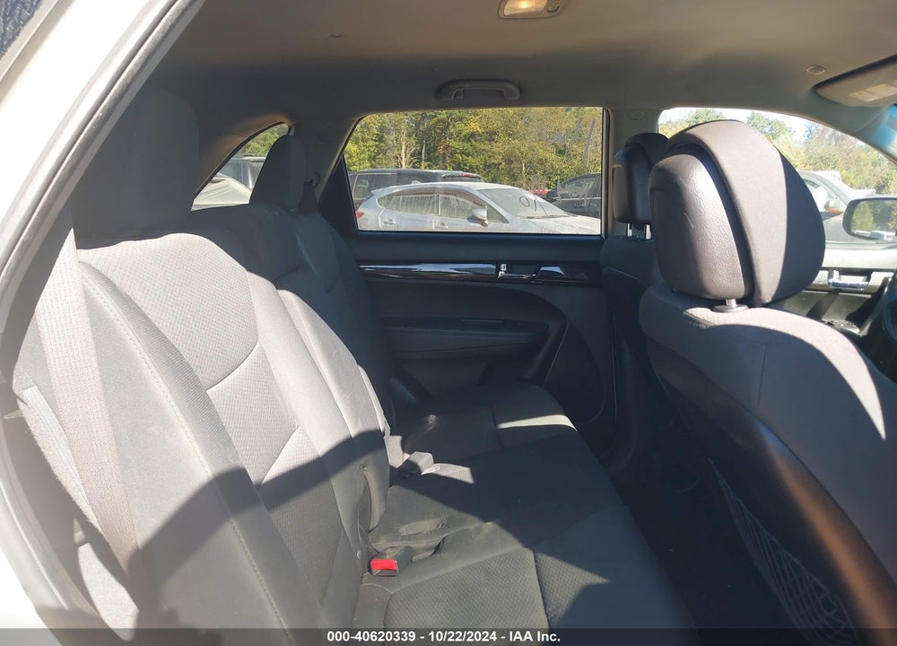 2012 KIA SORENTO LX VIN: 5XYKTDA68CG214095