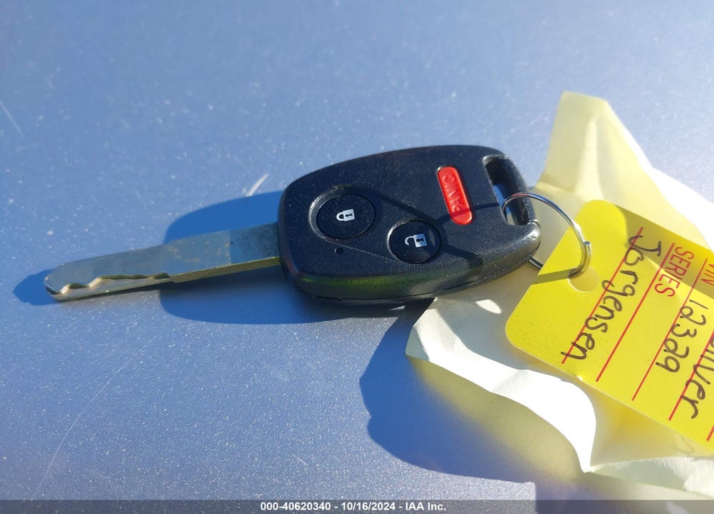 2011 HONDA CIVIC LX VIN: 19XFA1F53BE012329