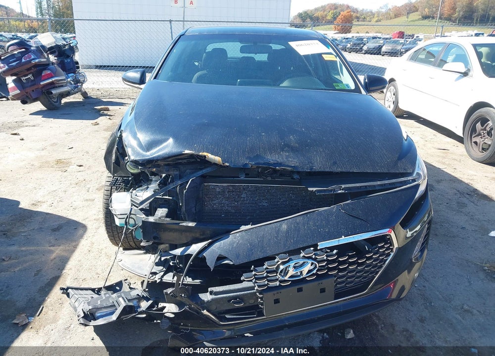 2018 HYUNDAI ELANTRA GT VIN: KMHH35LE9JU018985