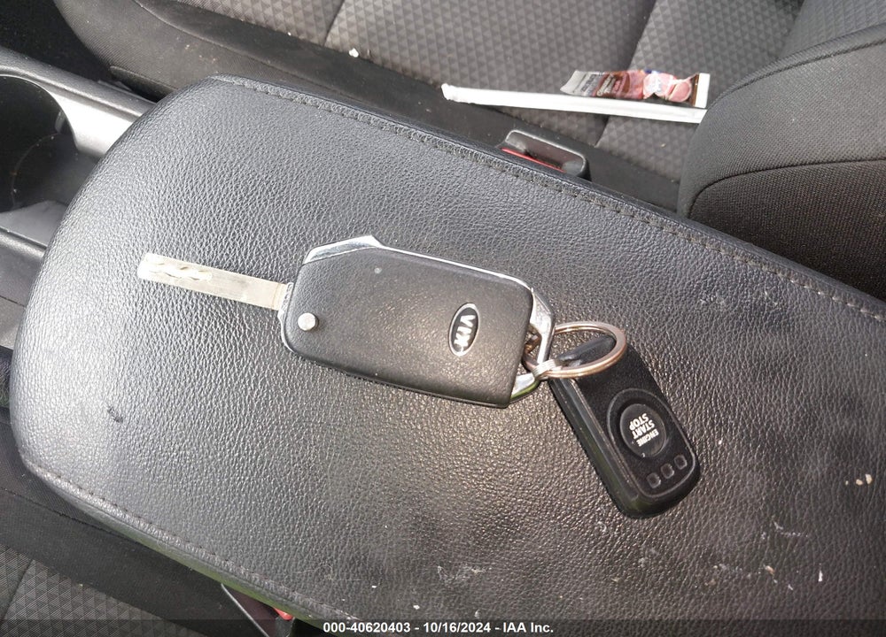 2020 KIA SOUL LX VIN: KNDJ23AU0L7106817