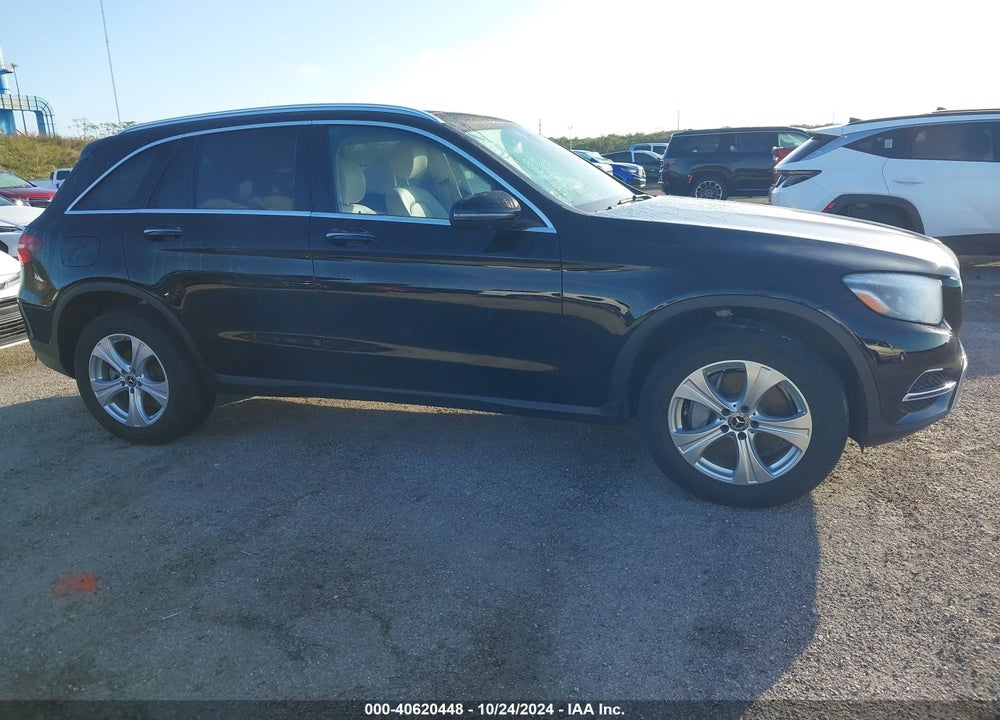 2018 MERCEDES-BENZ GLC 300 VIN: WDC0G4JB2JF371267