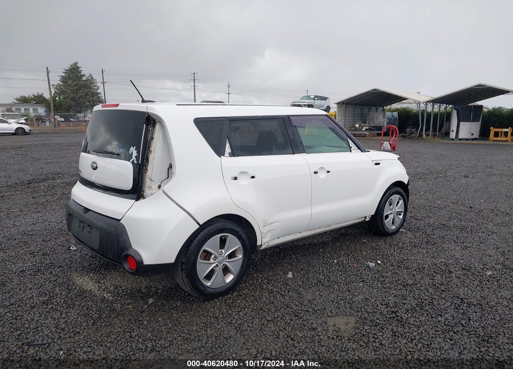 2015 KIA SOUL VIN: KNDJN2A23F7167082