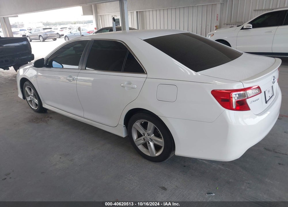 2013 TOYOTA CAMRY SE VIN: 4T1BF1FK5DU720605