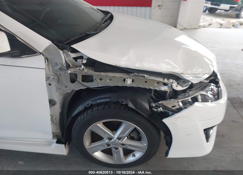 2013 TOYOTA CAMRY SE VIN: 4T1BF1FK5DU720605