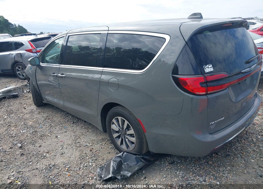 2022 CHRYSLER PACIFICA HYBRID TOURING L VIN: 2C4RC1L79NR148089
