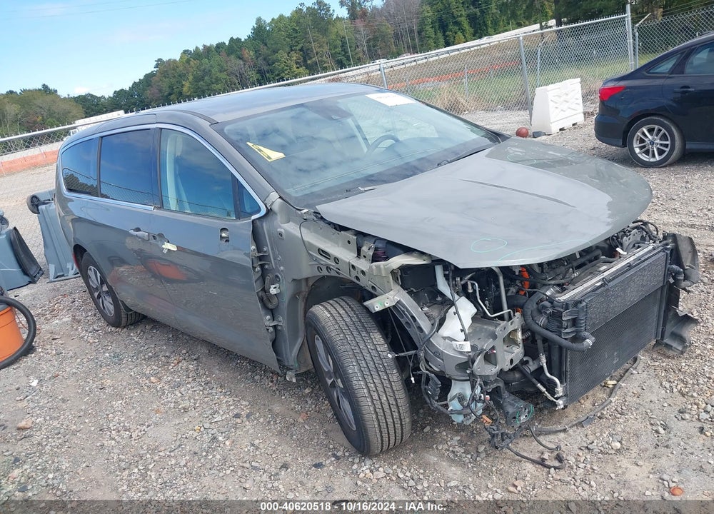 2022 CHRYSLER PACIFICA HYBRID TOURING L VIN: 2C4RC1L79NR148089