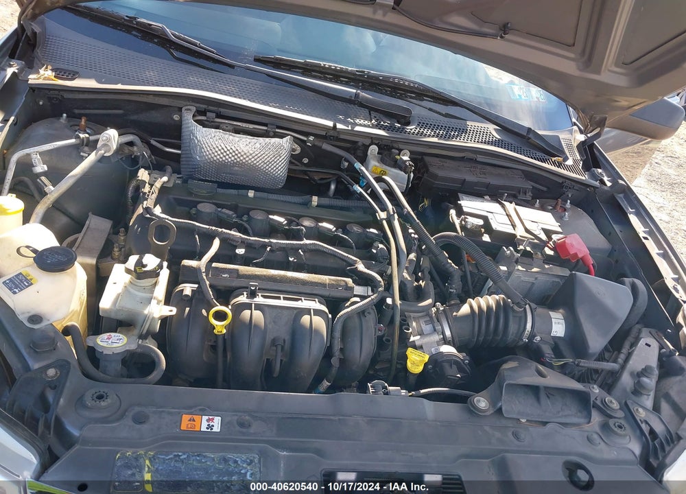 2011 FORD FOCUS SE VIN: 1FAHP3FN1BW140812