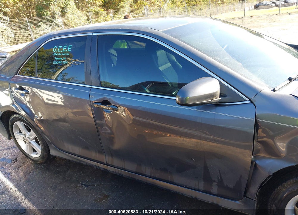 2013 TOYOTA CAMRY SE VIN: 4T1BF1FK1DU647149