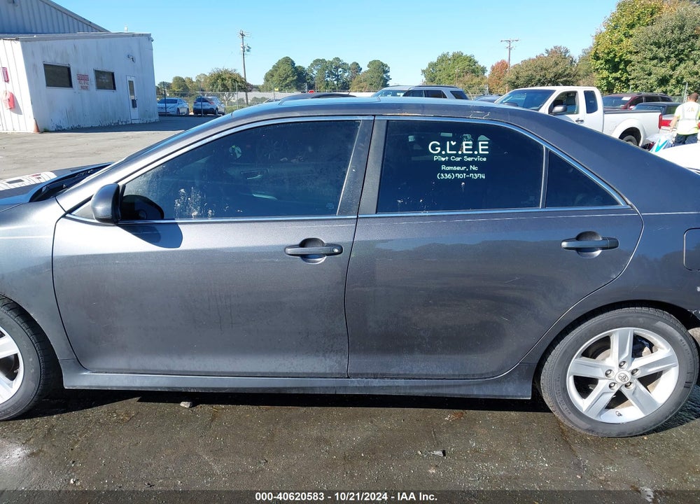 2013 TOYOTA CAMRY SE VIN: 4T1BF1FK1DU647149