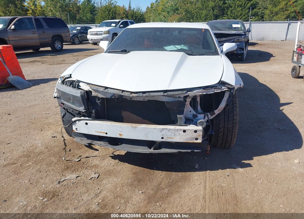 2015 CHEVROLET CAMARO VIN: 2G1FF1E36F9235768