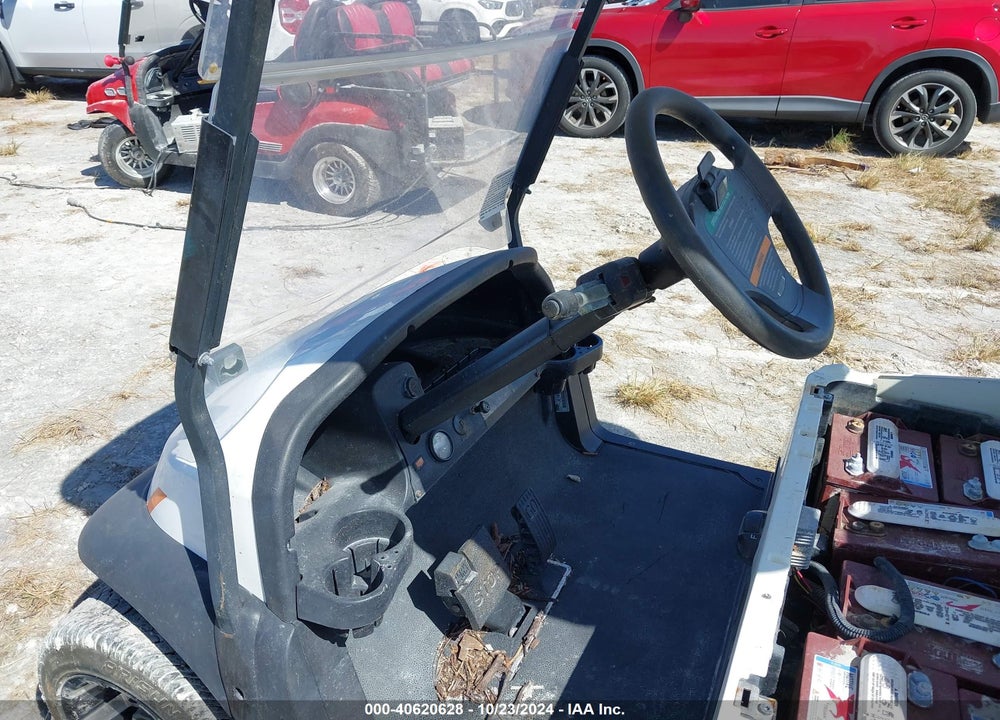 2016 GOLF CART CLUB CAR VIN: JE1609626881