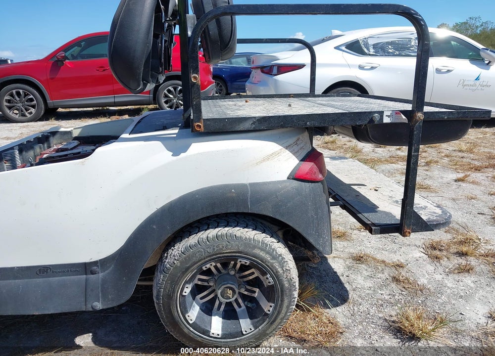 2016 GOLF CART CLUB CAR VIN: JE1609626881