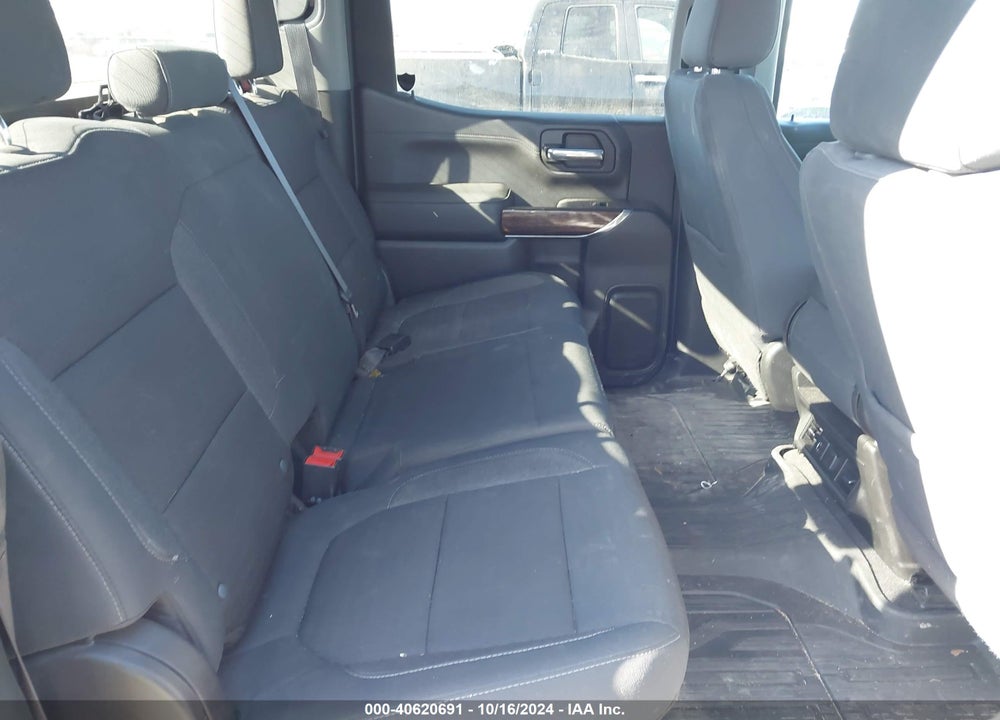 2020 GMC SIERRA 1500 4WD  SHORT BOX SLE/4WD  STANDARD BOX SLE VIN: 1GTU9BED8LZ196302