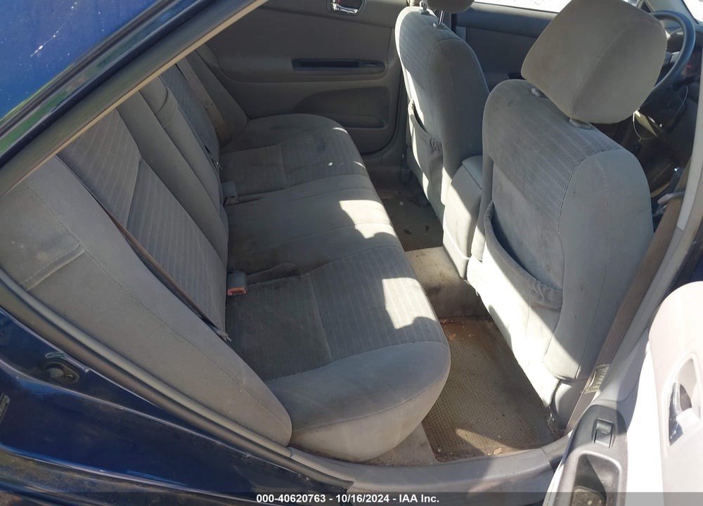 2005 TOYOTA CAMRY LE VIN: 4T1BE32K55U417118