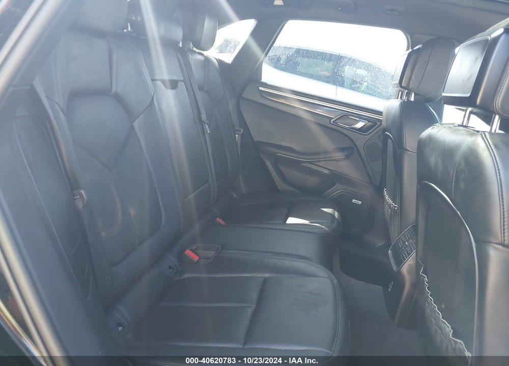 2021 PORSCHE MACAN S VIN: WP1AB2A59MLB34089