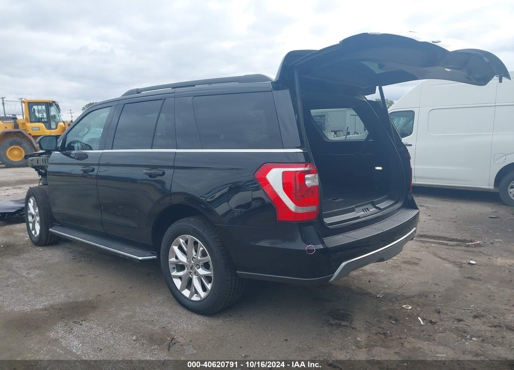 2021 FORD EXPEDITION XLT VIN: 1FMJU1JT8MEA32559