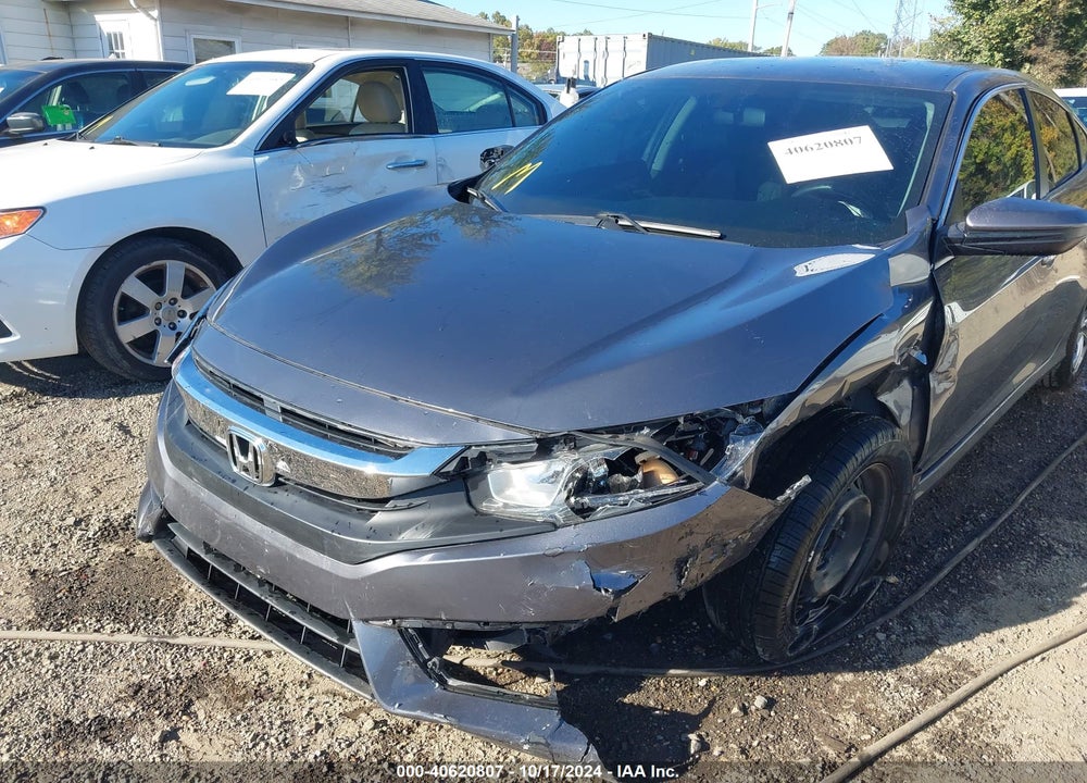 2018 HONDA CIVIC LX VIN: 2HGFC2F52JH599160