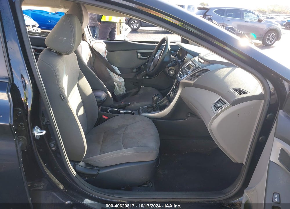 2015 HYUNDAI ELANTRA SE VIN: KMHDH4AE3FU264757