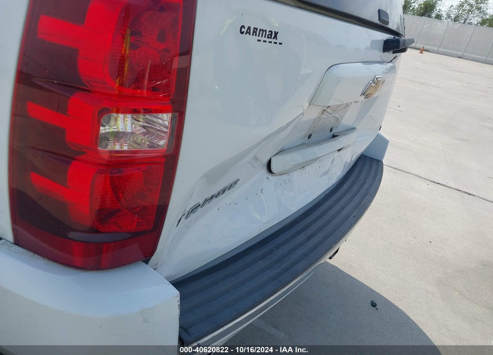 2009 CHEVROLET TAHOE LTZ VIN: 1GNFC33029R160024