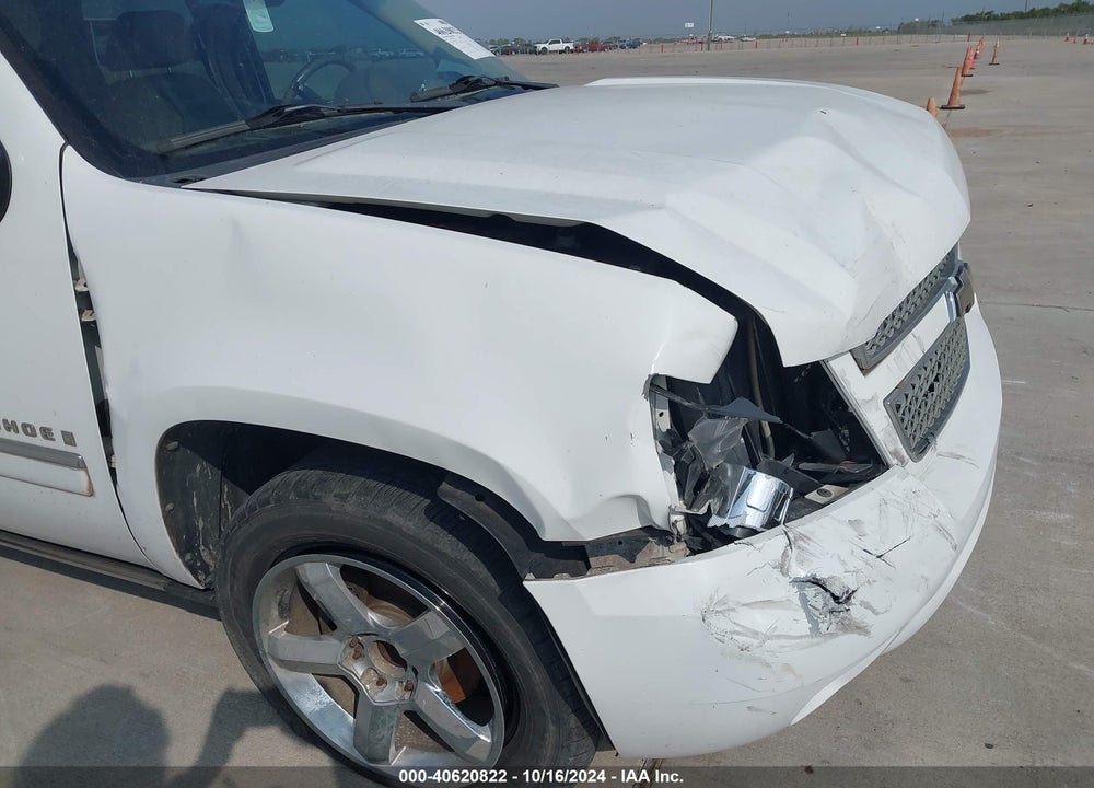 2009 CHEVROLET TAHOE LTZ VIN: 1GNFC33029R160024