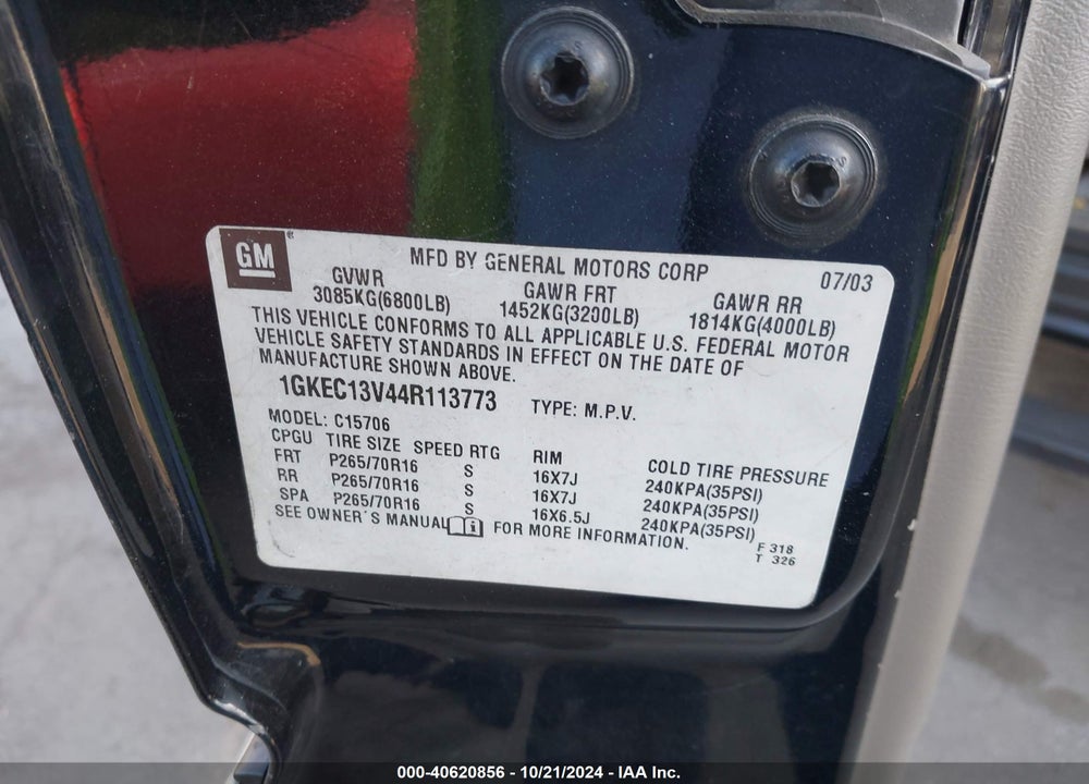 2004 GMC YUKON SLE VIN: 1GKEC13V44R113773
