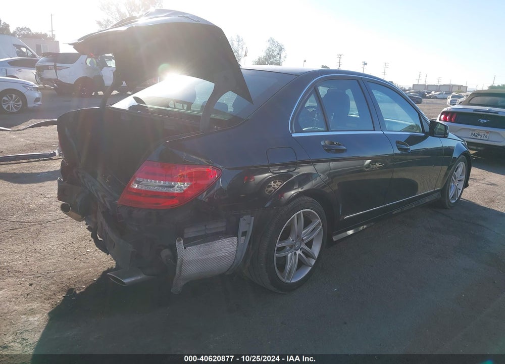 2012 MERCEDES-BENZ C 300 LUXURY 4MATIC/SPORT 4MATIC VIN: WDDGF8BB3CA709214