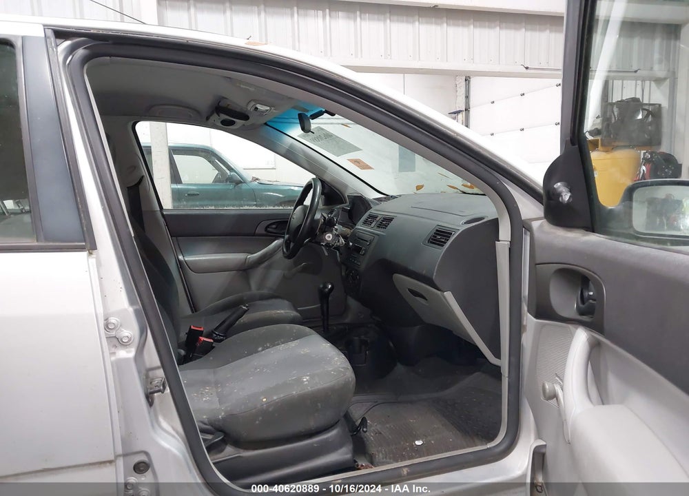 2006 FORD FOCUS ZX4 VIN: 1FAFP34N86W176139