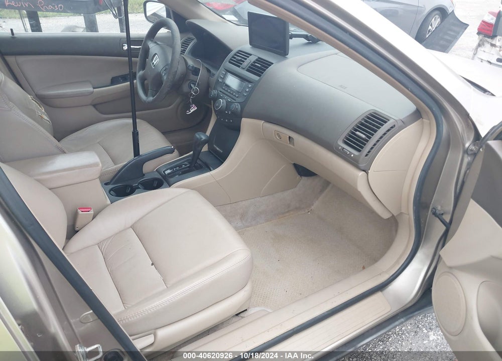 2003 HONDA ACCORD 2.4 LX VIN: 1HGCM56393A067602