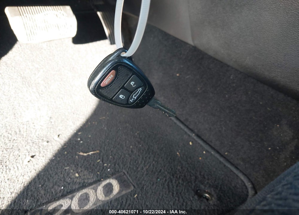 2013 CHRYSLER 200 TOURING VIN: 1C3CCBBBXDN728758