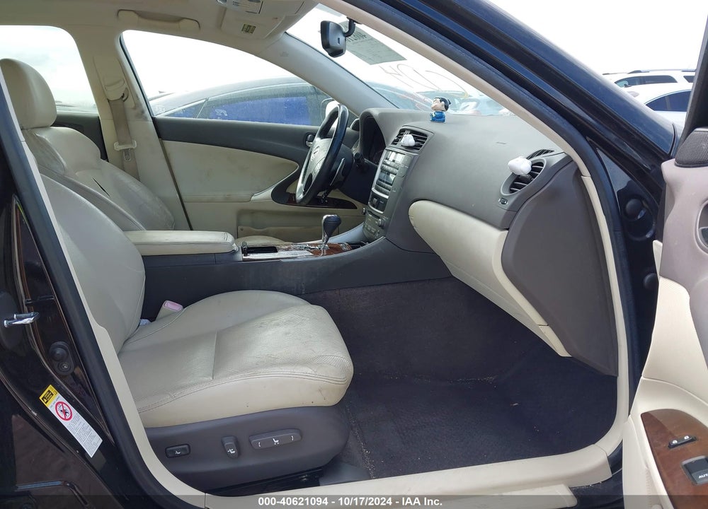 2010 LEXUS IS 250 VIN: JTHCF5C2XA5042426