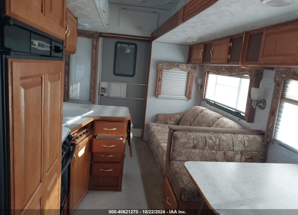 2002 KOMFORT KARRY36FKA VIN: 1K53KUR2X21026341