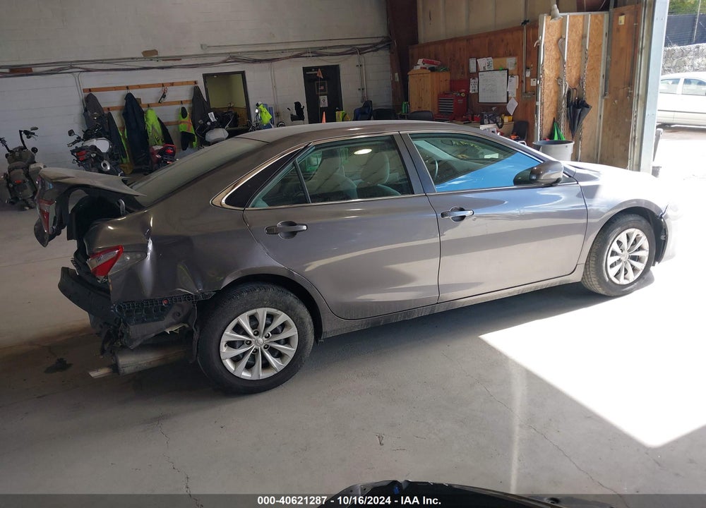 2016 TOYOTA CAMRY LE VIN: 4T4BF1FK1GR557851