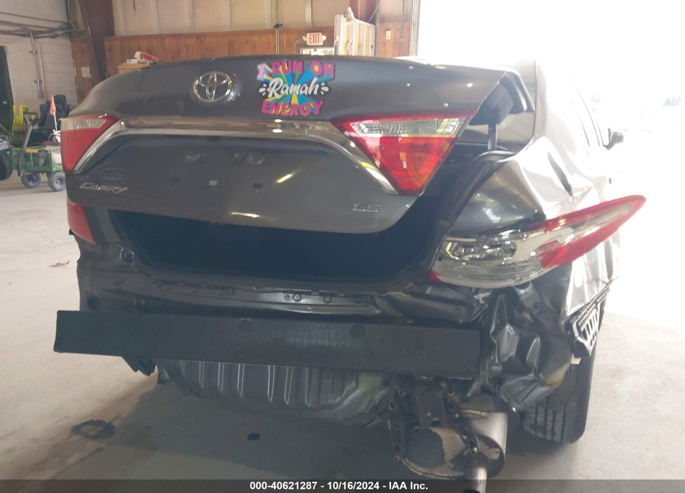 2016 TOYOTA CAMRY LE VIN: 4T4BF1FK1GR557851