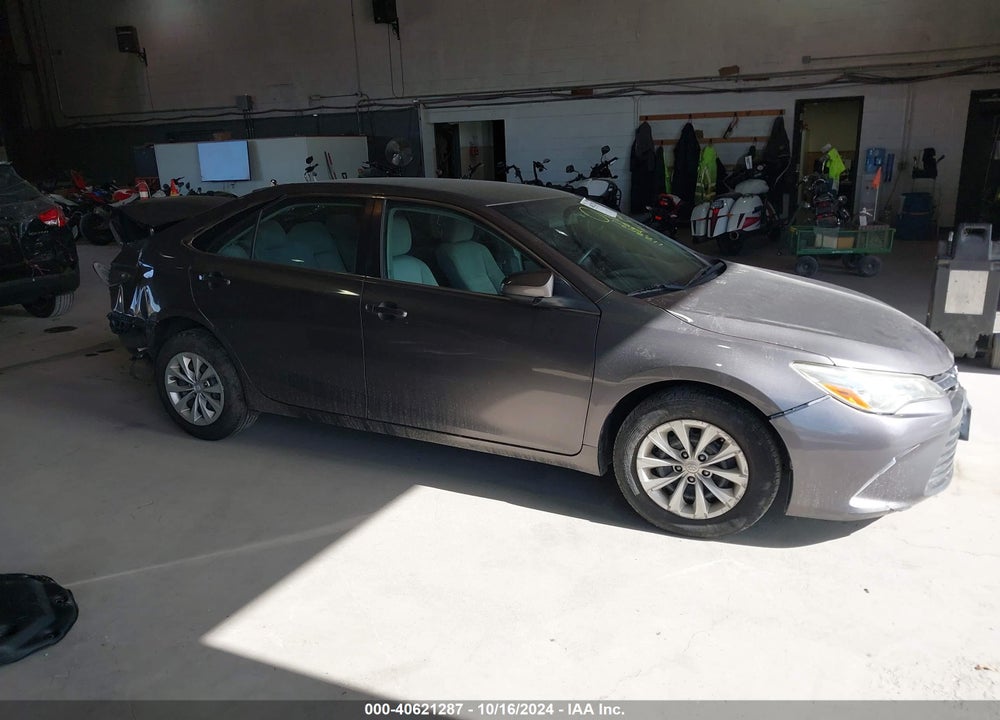 2016 TOYOTA CAMRY LE VIN: 4T4BF1FK1GR557851