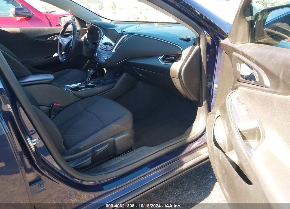 2018 CHEVROLET MALIBU LT VIN: 1G1ZD5STXJF124266