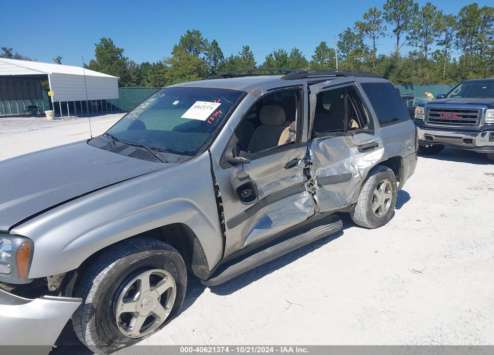 2005 CHEVROLET TRAILBLAZER LS VIN: 1GNDS13S352219312